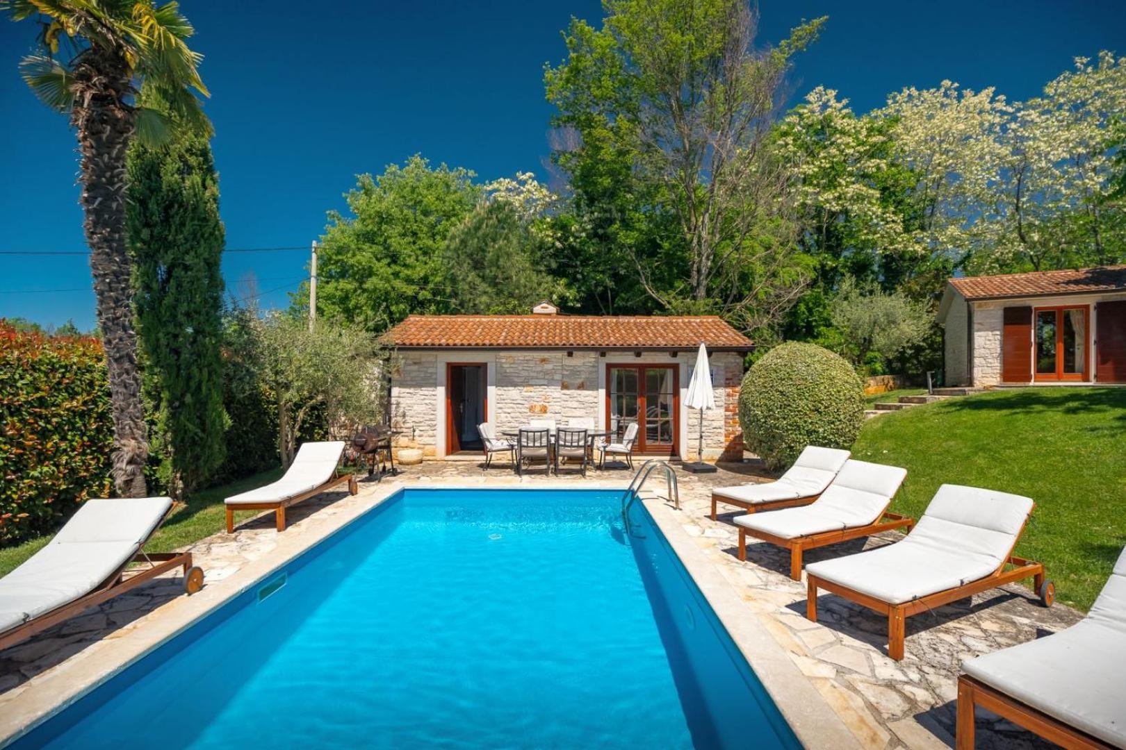 Rustic Villa Cehici With Pool In Sveti Lovrec Jehnici Eksteriør billede