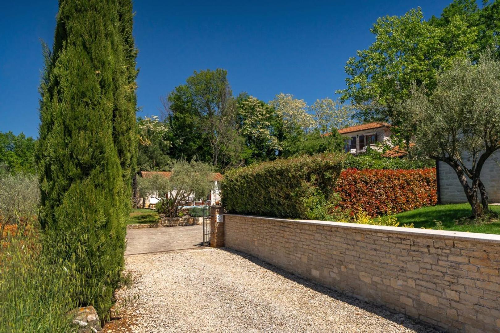 Rustic Villa Cehici With Pool In Sveti Lovrec Jehnici Eksteriør billede