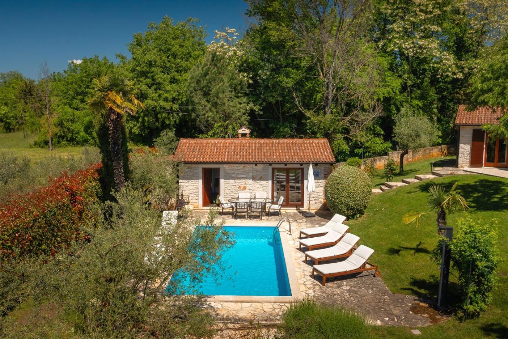 Rustic Villa Cehici With Pool In Sveti Lovrec Jehnici Eksteriør billede