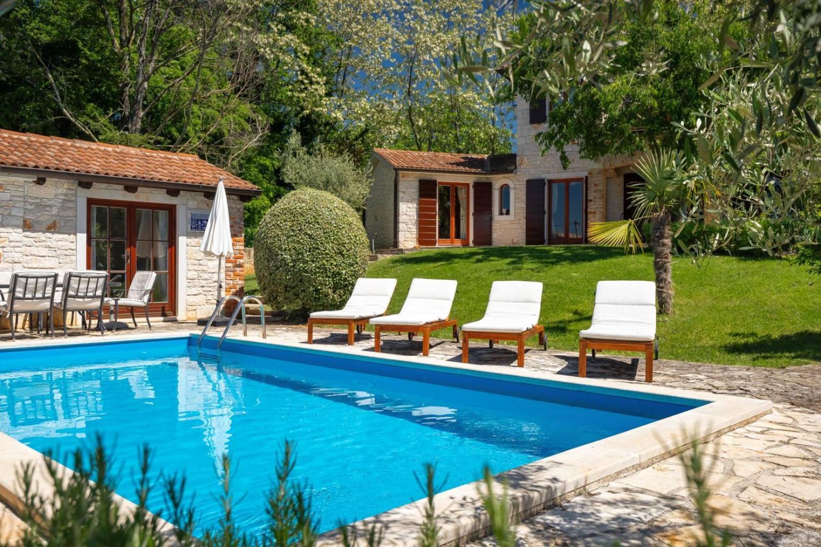 Rustic Villa Cehici With Pool In Sveti Lovrec Jehnici Eksteriør billede